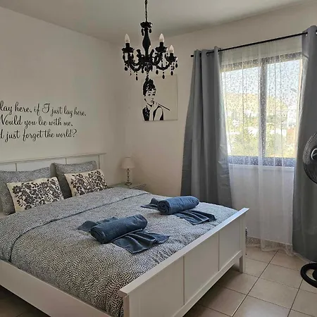 Mediterranean Sunrise A1 Appartement